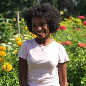 Meet your Posher, Briana